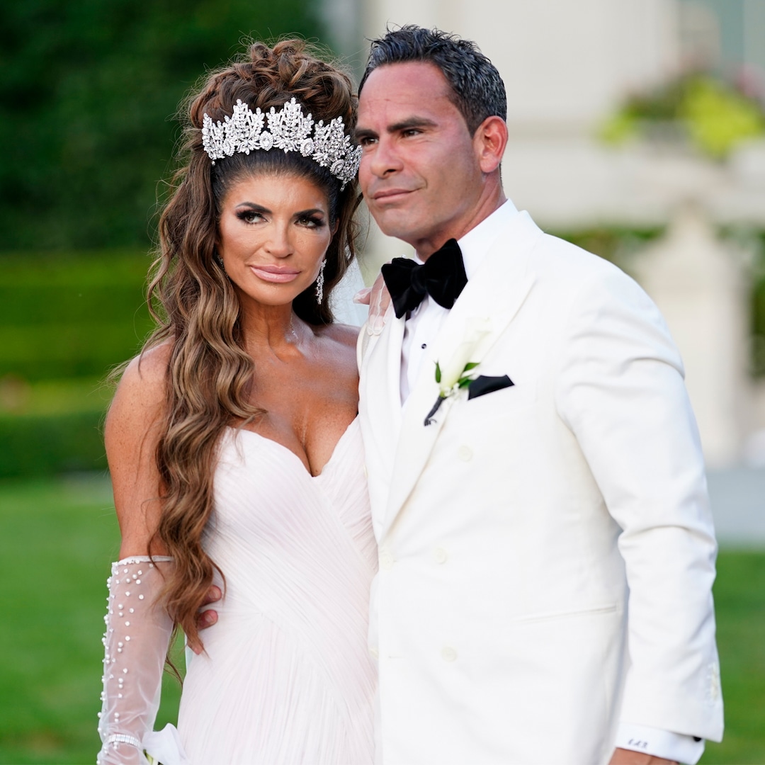 RHONJ: Teresa Giudice’s Wedding Is More Over-the-Top and Dramatic Than We Imagined in Preview – E! Online